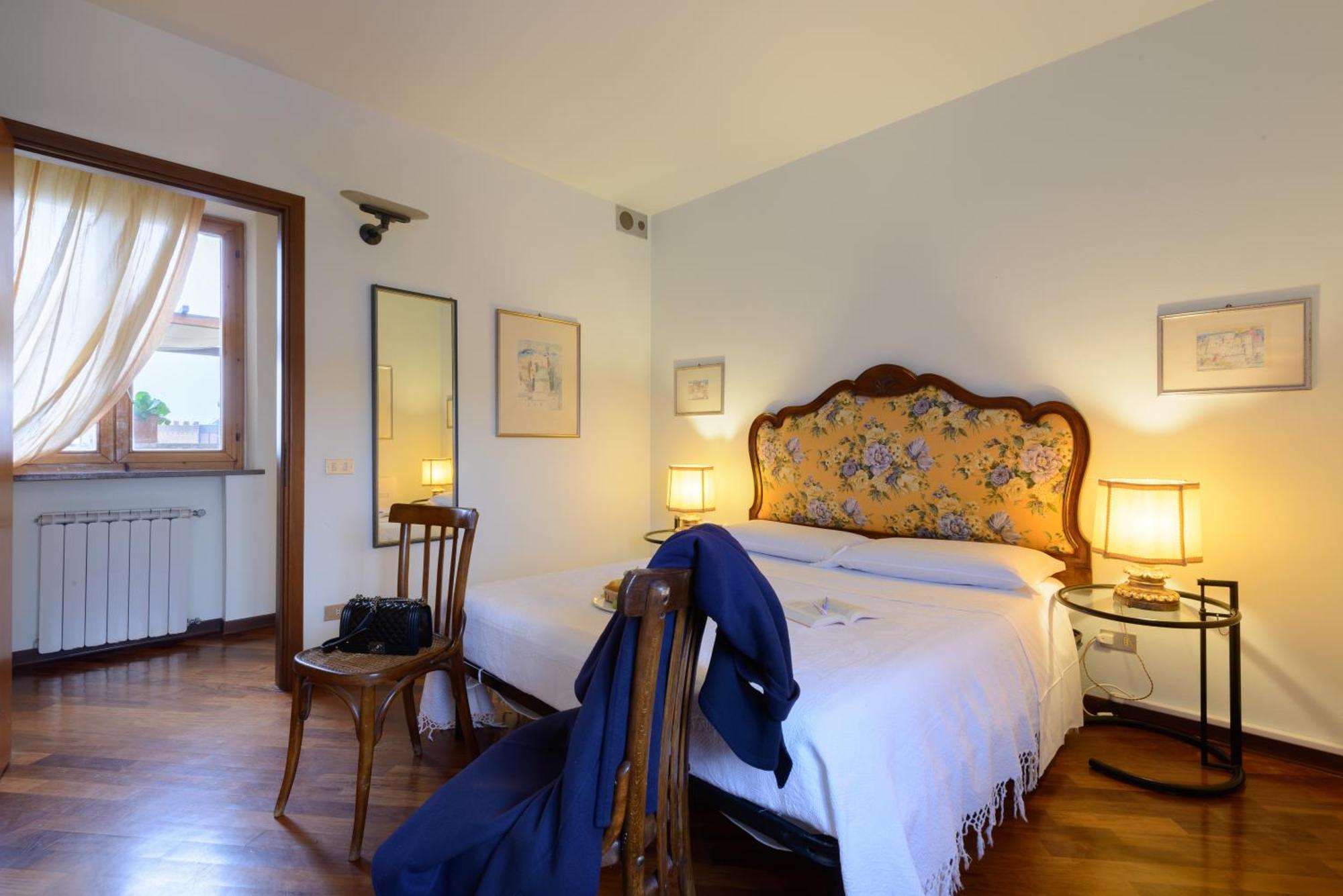 Ferienwohnung La Dimora Di Amedeo Siena Exterior foto
