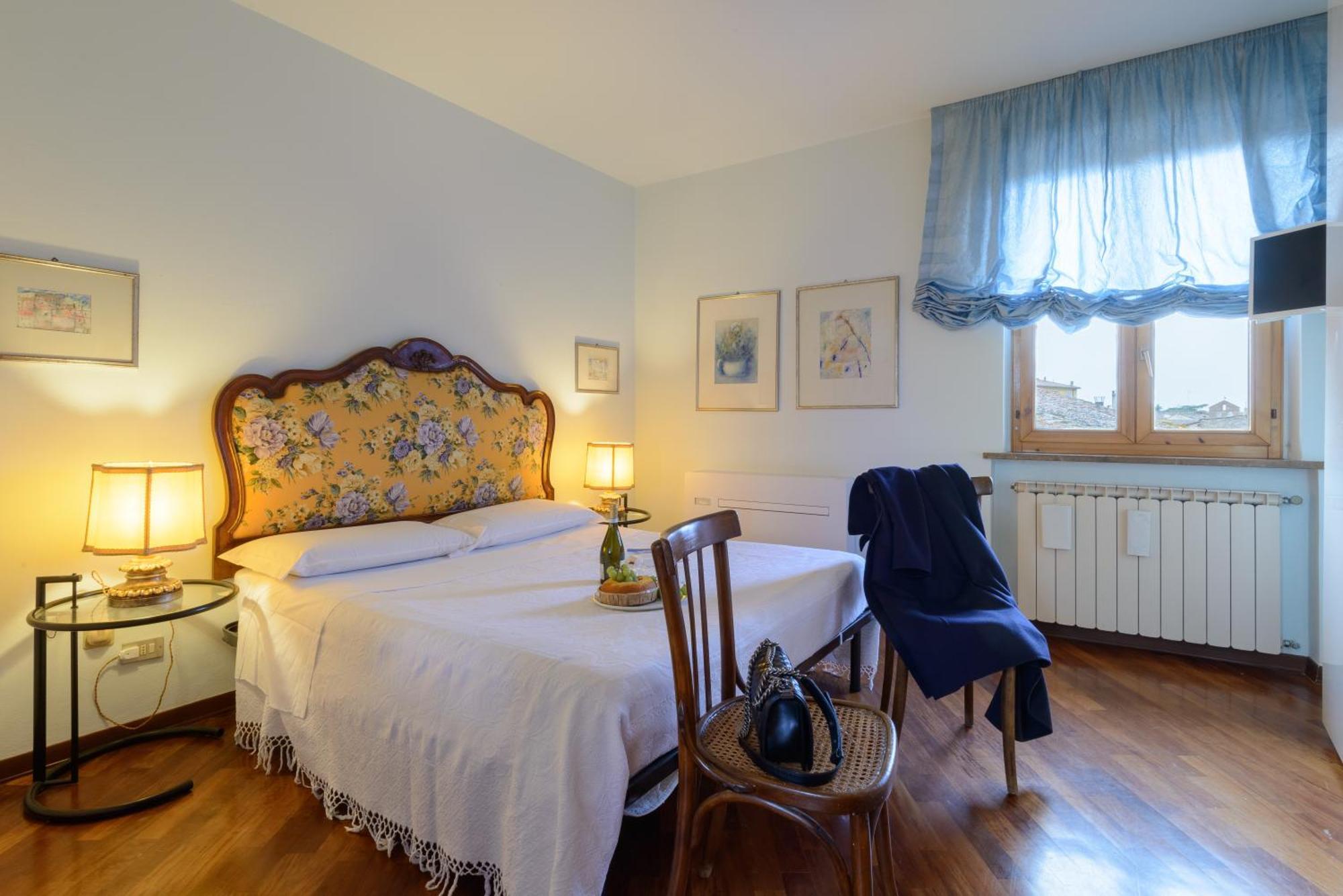 Ferienwohnung La Dimora Di Amedeo Siena Exterior foto